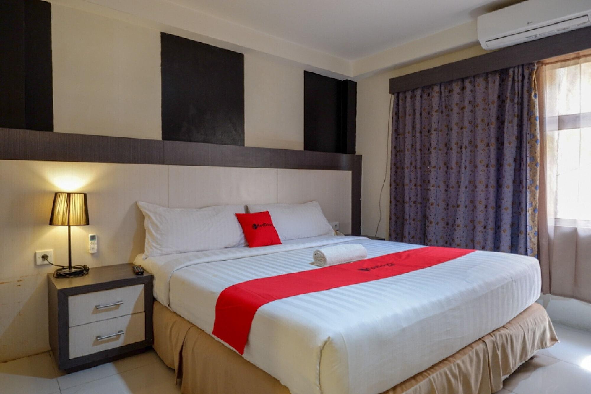 Reddoorz Plus Near Hotel Benua Kendari Ngoại thất bức ảnh