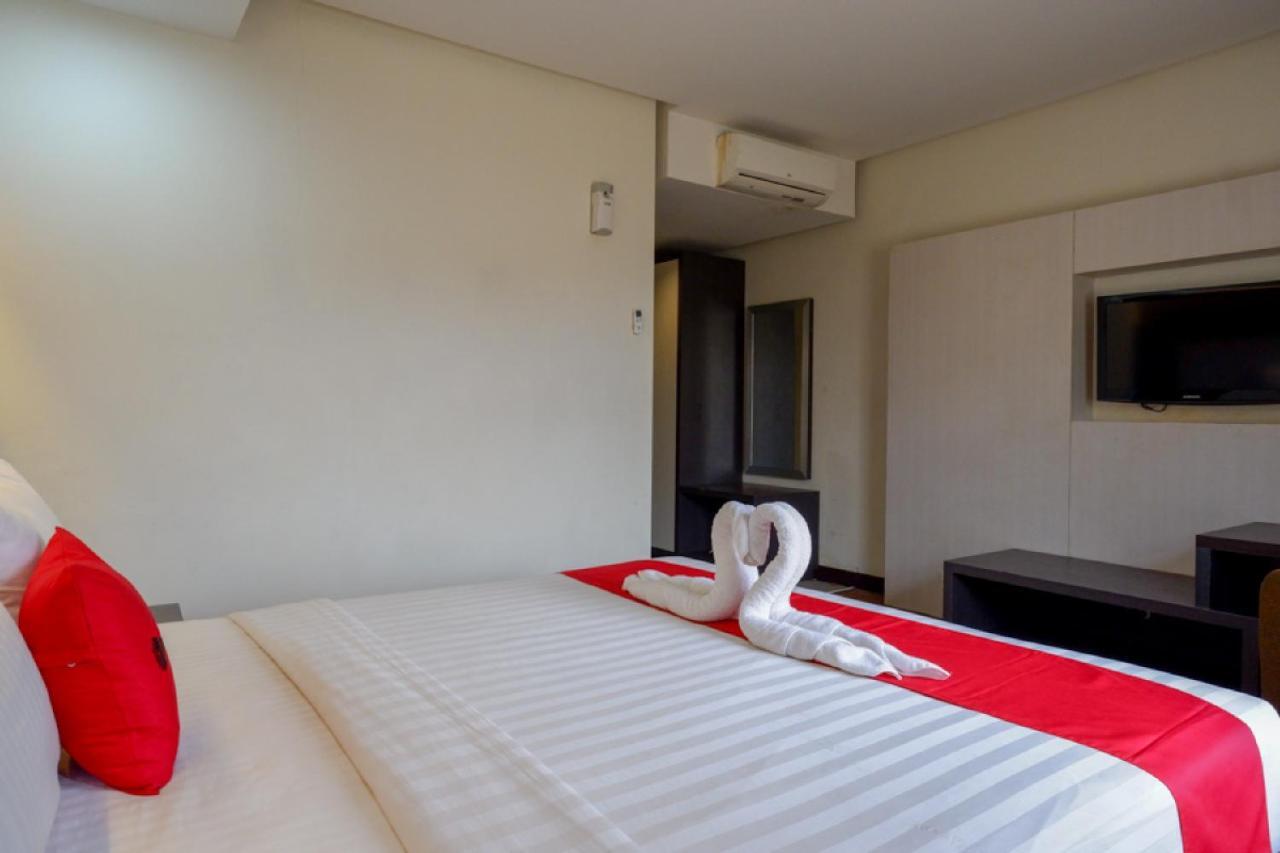 Reddoorz Plus Near Hotel Benua Kendari Ngoại thất bức ảnh