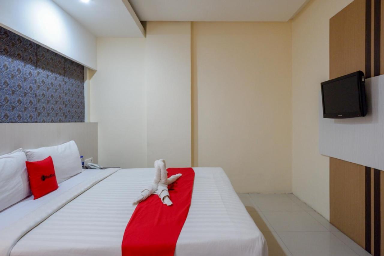 Reddoorz Plus Near Hotel Benua Kendari Ngoại thất bức ảnh